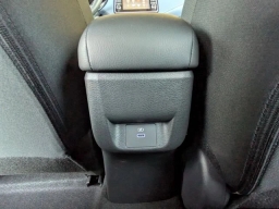 Nissan Versa SV CVT 2025