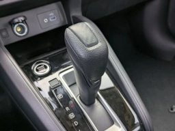 Nissan Versa SV CVT 2025