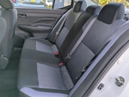 Nissan Versa SV CVT 2025