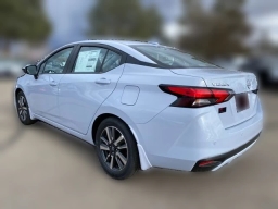 Nissan Versa SV CVT 2025