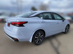 Nissan Versa SV CVT 2025