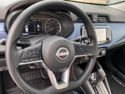 Nissan Versa SV CVT 2025