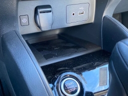 Nissan Versa SV CVT 2025