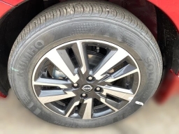 Nissan Versa SV CVT 2025