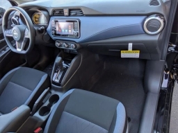 Nissan Versa SV CVT 2025