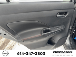 Nissan Versa SR CVT 2025