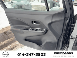 Nissan Versa SR CVT 2025