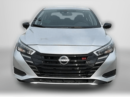 Nissan Versa SR CVT 2025