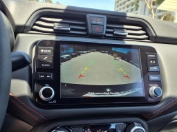 Nissan Versa SR CVT 2025