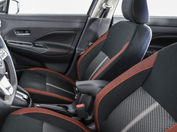 Nissan Versa SR CVT 2025