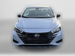 Nissan Versa SR CVT 2025