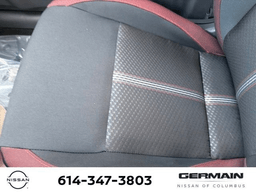 Nissan Versa SR CVT 2025