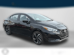 Nissan Versa SR CVT 2025