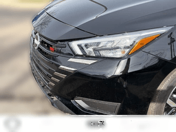 Nissan Versa SR CVT 2025