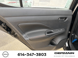 Nissan Versa SR CVT 2025