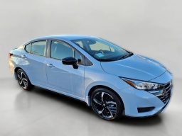 Nissan Versa SR CVT 2025