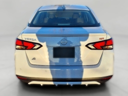 Nissan Versa SR CVT 2025