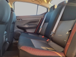 Nissan Versa SR CVT 2025