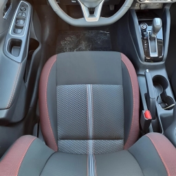 Nissan Versa SR CVT 2025