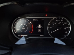 Nissan Versa SR CVT 2025