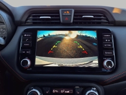 Nissan Versa SR CVT 2025