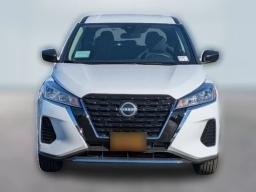 Nissan Kicks Play S FWD 2025