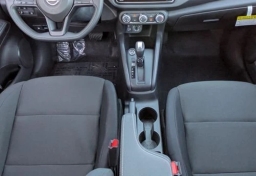 Nissan Kicks Play S FWD 2025