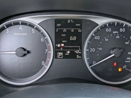 Nissan Kicks Play S FWD 2025