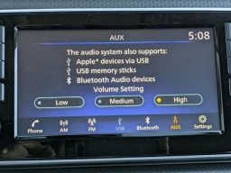 Nissan Kicks Play S FWD 2025