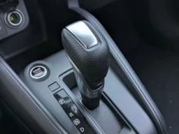 Nissan Kicks Play S FWD 2025