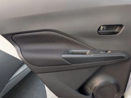 Nissan Kicks Play S FWD 2025