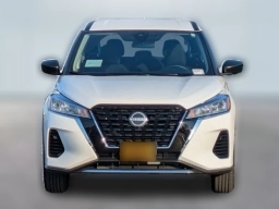Nissan Kicks Play S FWD 2025