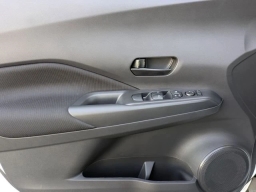 Nissan Kicks Play S FWD 2025