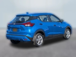 Nissan Kicks Play S FWD 2025