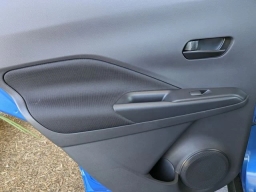 Nissan Kicks Play S FWD 2025