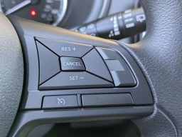 Nissan Kicks Play S FWD 2025