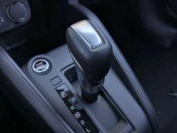 Nissan Kicks Play S FWD 2025