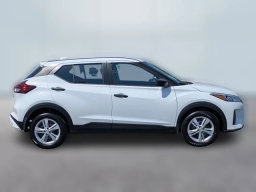 Nissan Kicks Play S FWD 2025