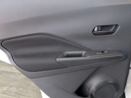 Nissan Kicks Play S FWD 2025