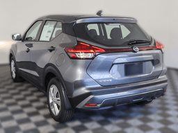Nissan Kicks Play S FWD 2025