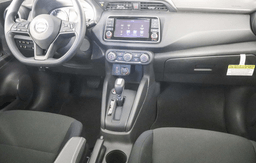 Nissan Kicks Play S FWD 2025
