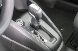 Nissan Kicks Play S FWD 2025