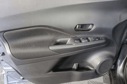 Nissan Kicks Play S FWD 2025