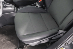 Nissan Kicks Play S FWD 2025