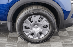 Nissan Kicks S AWD 2025