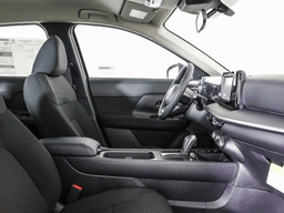 Nissan Kicks S AWD 2025