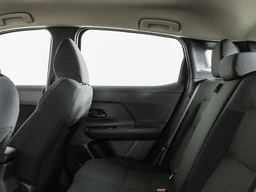 Nissan Kicks S AWD 2025