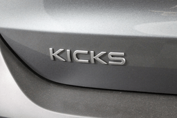Nissan Kicks S FWD 2026