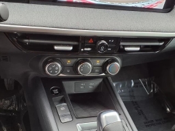 Nissan Kicks S FWD 2026