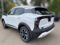 Nissan Kicks SV AWD 2026